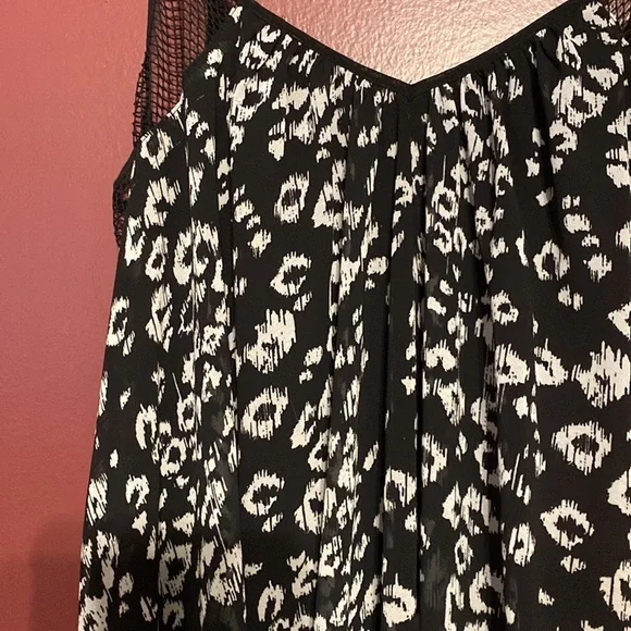 Express dress​​​ - Picture 5 of 8